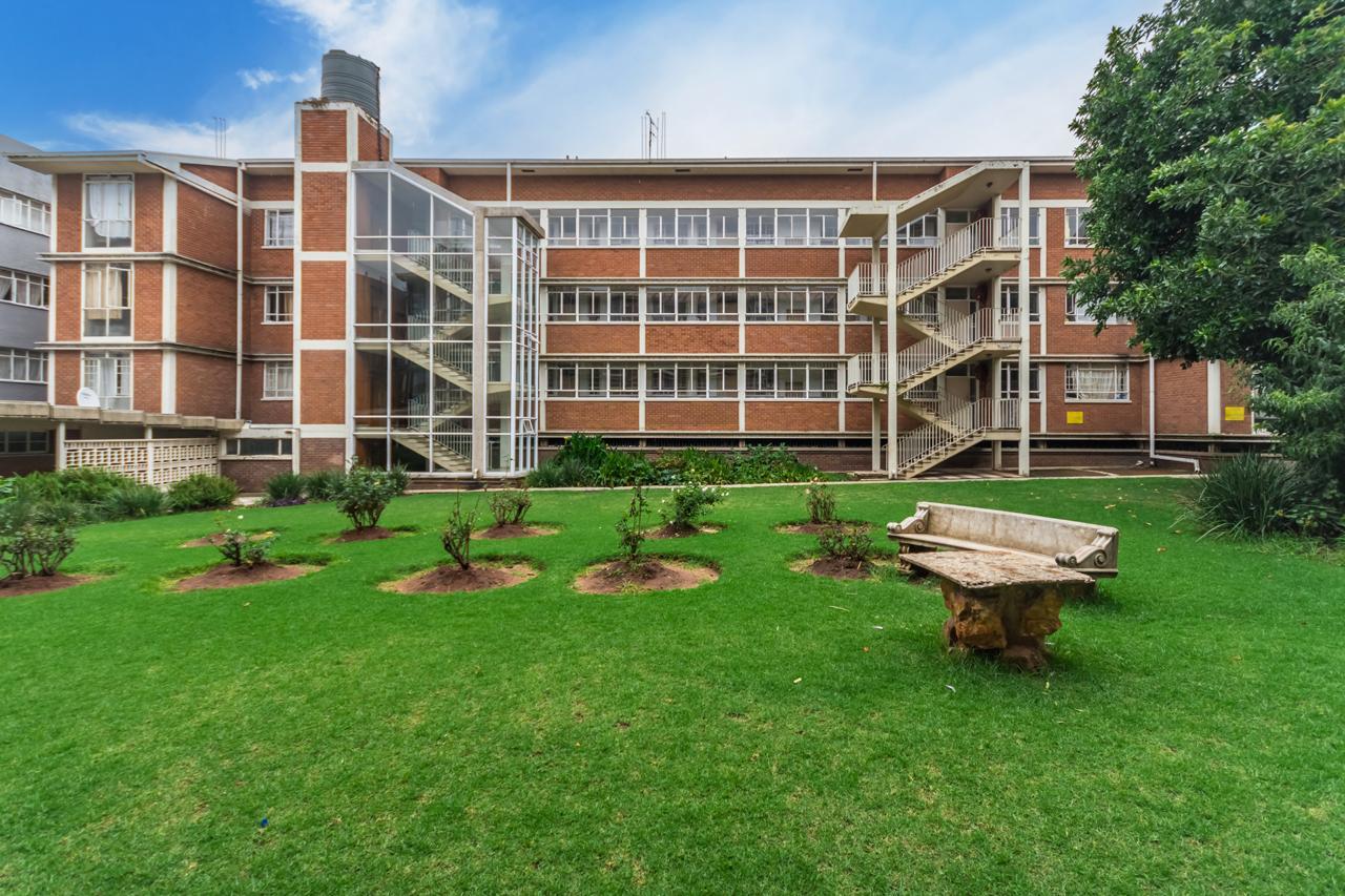 Gresswold 24-Unit Apartment Block — photograph 1