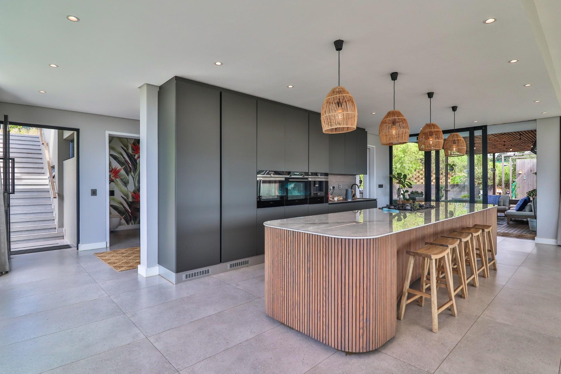 Zululami Estate Five-Bed Home — photograph 3