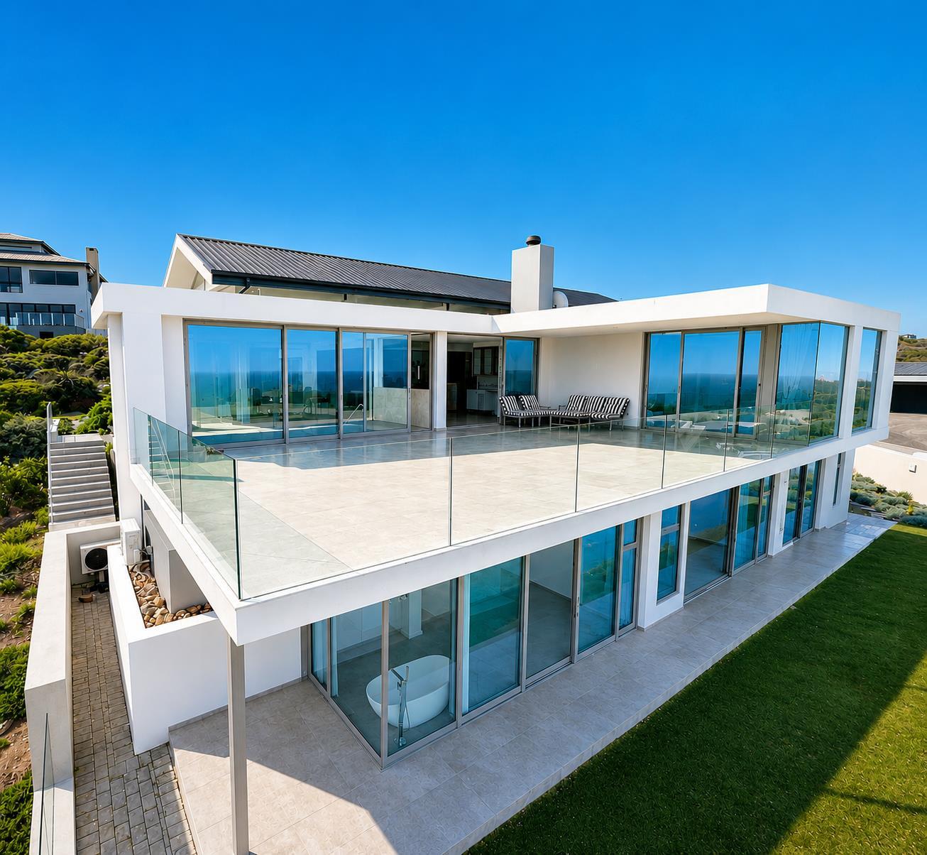 Pinnacle Point Five-Bed Home — photograph 4