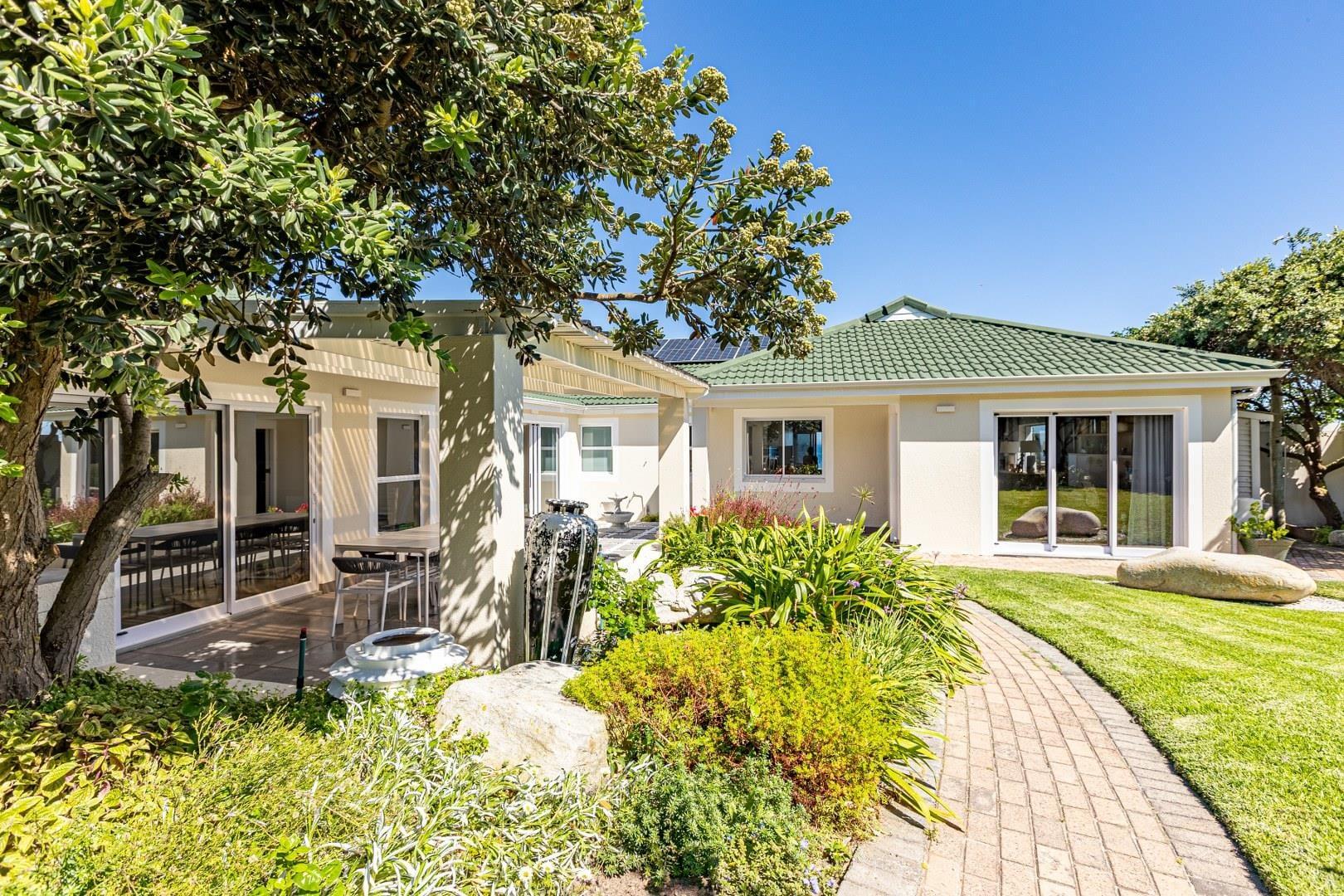 Westcliff Front-Row Sea-View Home — photograph 4