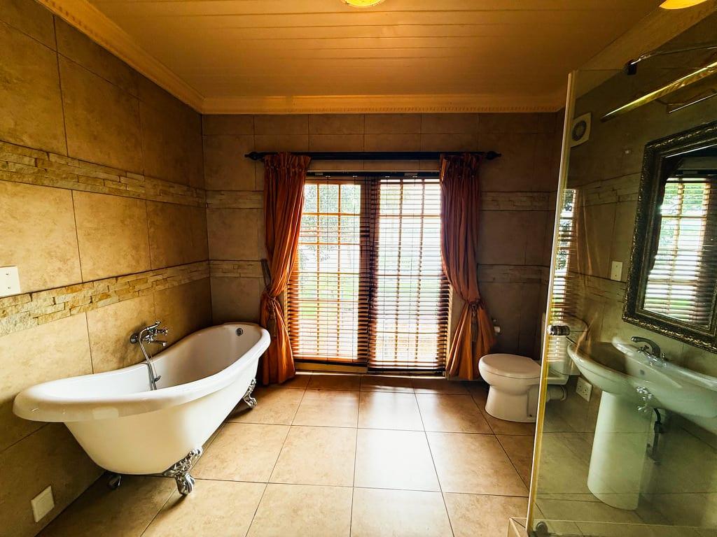 Bronkhorstbaai Waterfront Estate — photograph 2