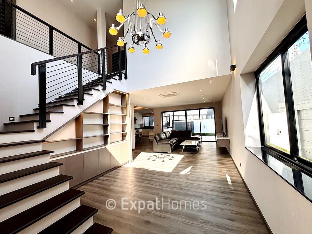 4-Bedroom House in Chiang Mai — photograph 2