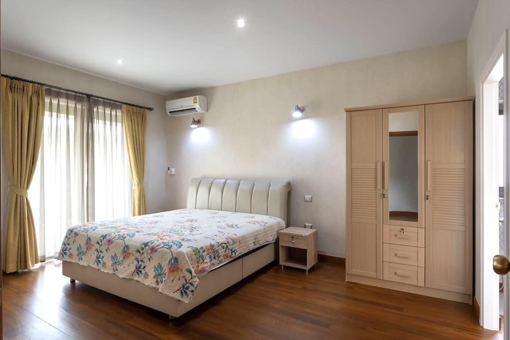 3-Bedroom House in Chiang Mai — photograph 5