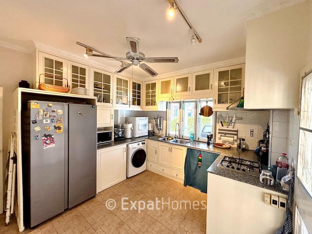 5-Bedroom House in Chiang Mai — photograph 5