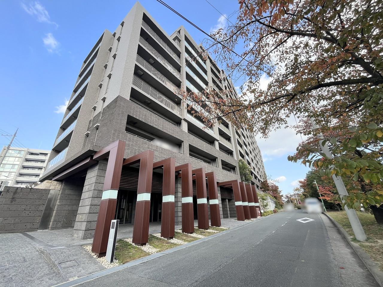 Park House Senri-Chuo Southern Residence — photograph 3