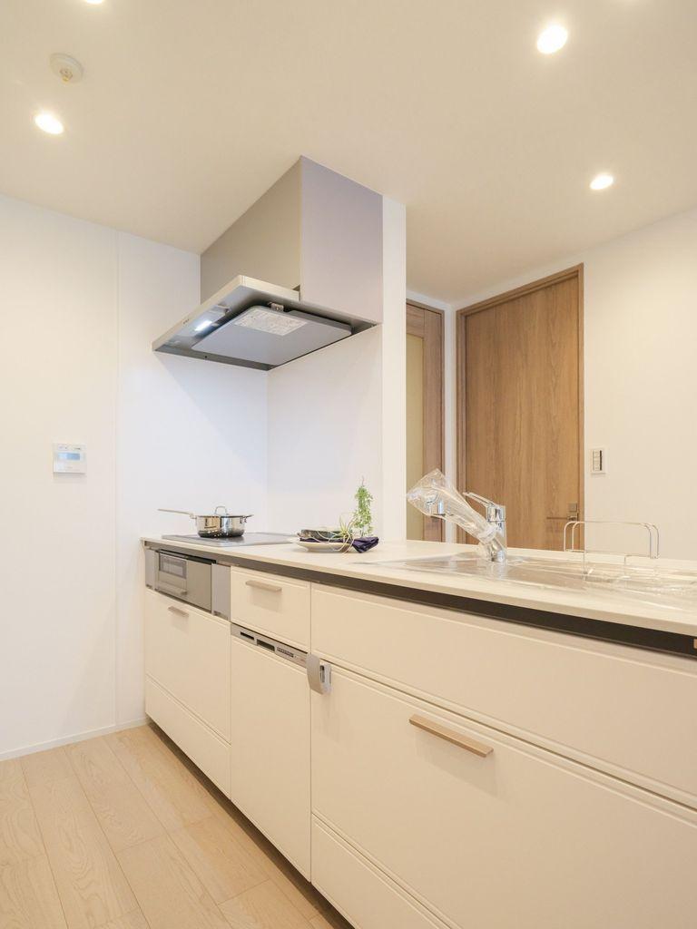 Minatomirai Mid Square The Tower Residence — photograph 5
