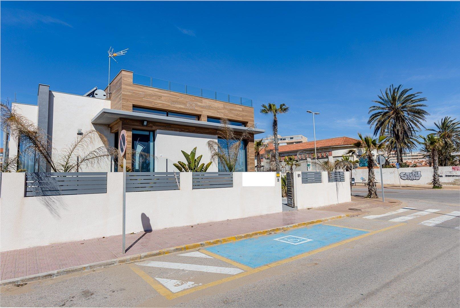 Apartments in La Mata, Torrevieja — photograph 3