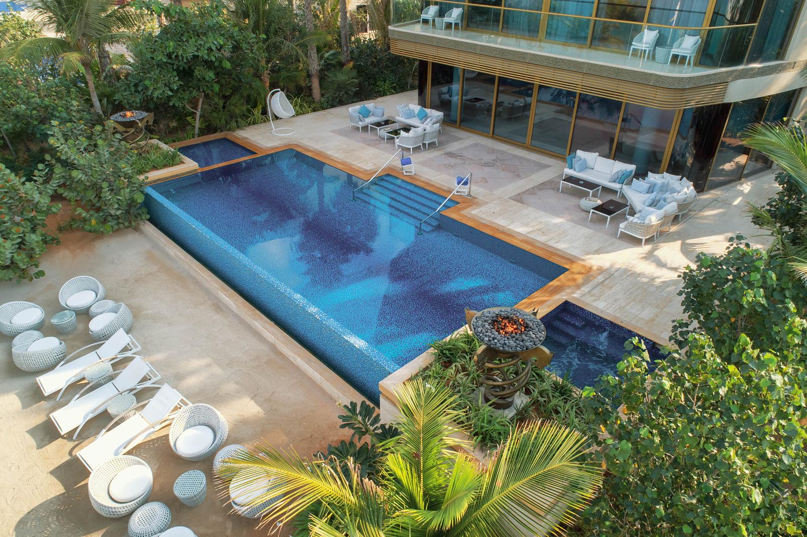 Apartments in The World Islands, Dubai — photograph 4