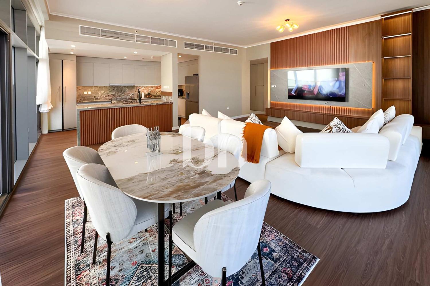 Apartment in Dubai, UAE — photograph 3