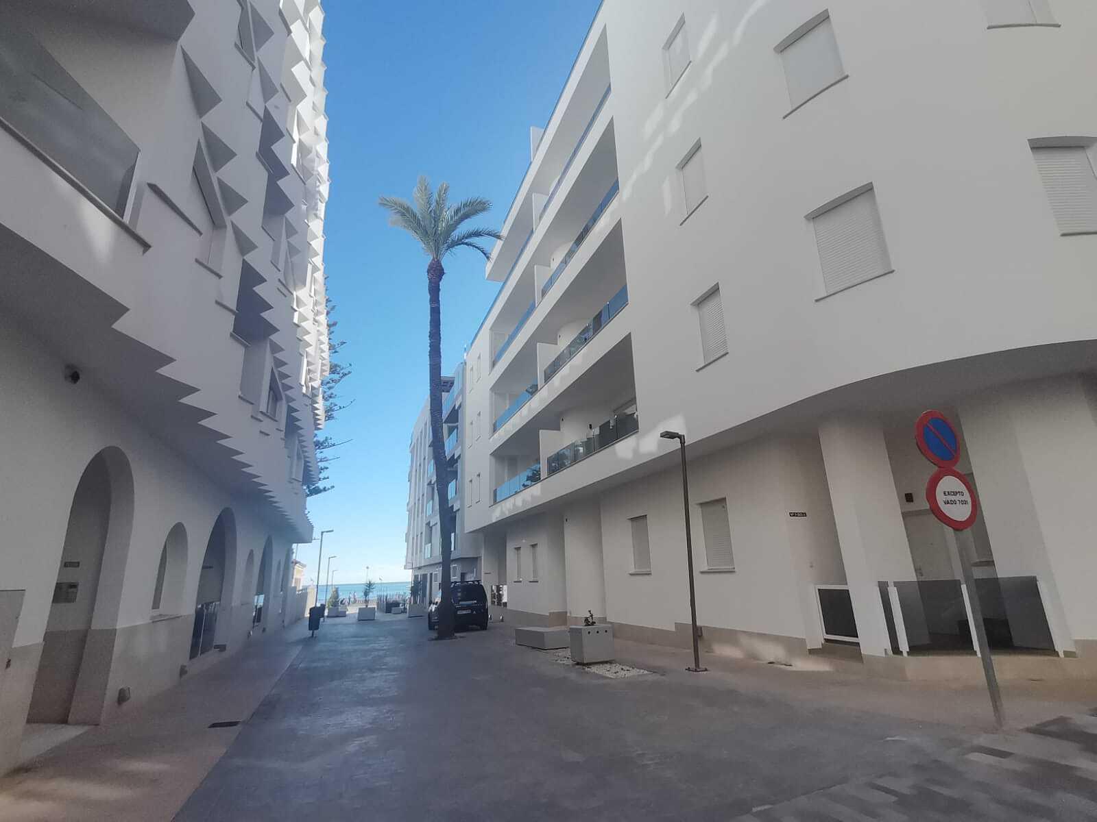 Apartments in Torrevieja Centro, Torrevieja — photograph 2