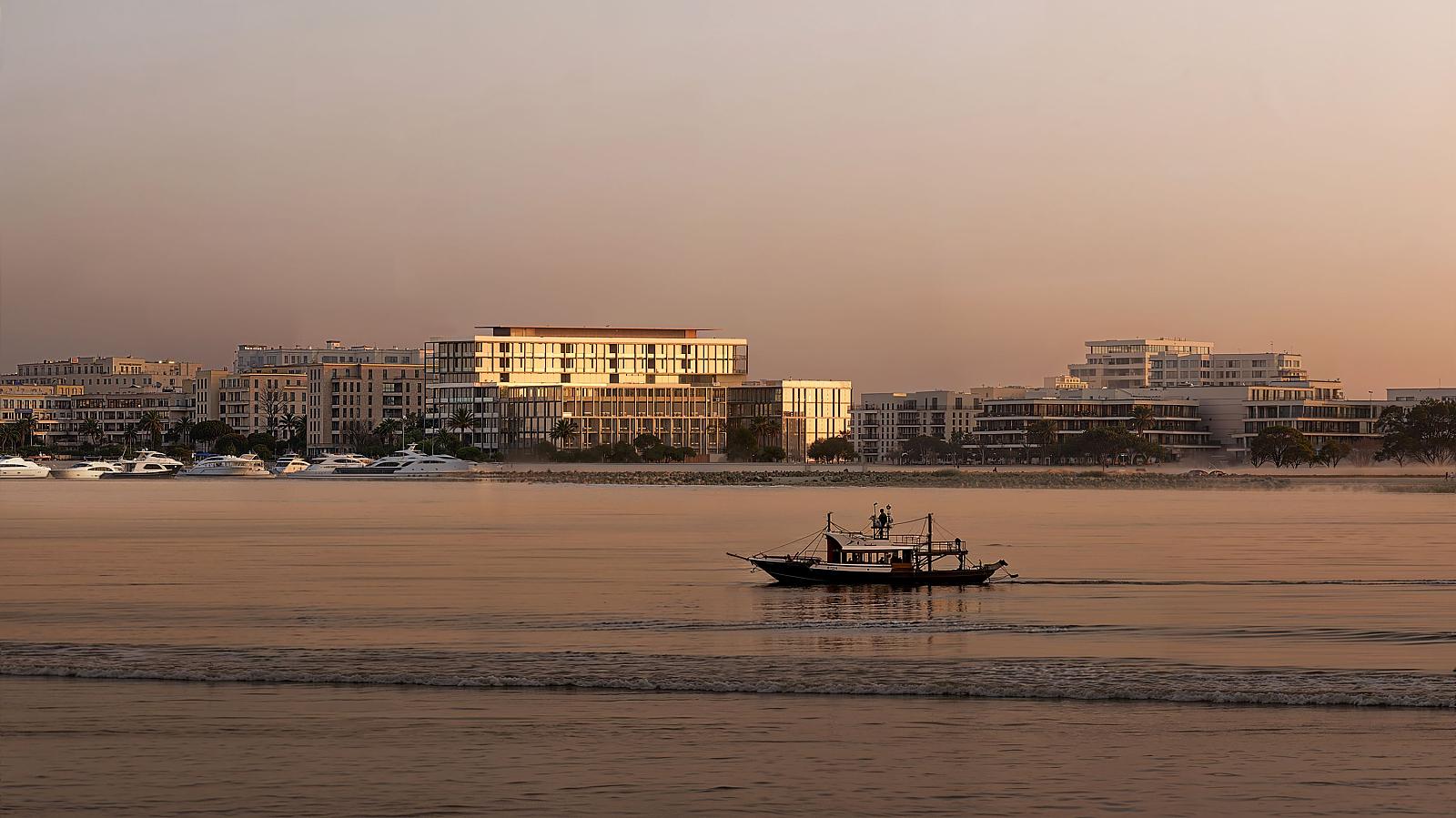 Apartments in Saadiyat Island, Abu Dhabi — photograph 4