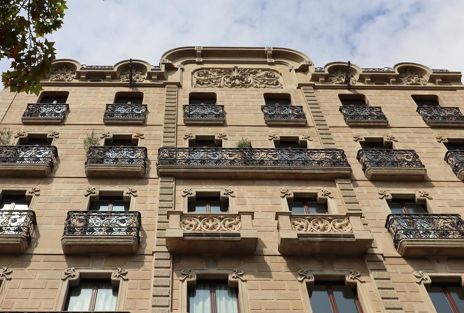Apartments in Barrio Gotico, Barcelona — photograph 2