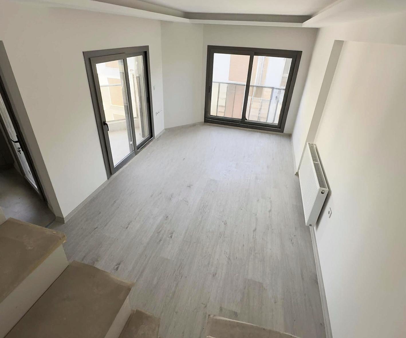Apartments in Bahriye Üçok, Karşıyaka — photograph 4
