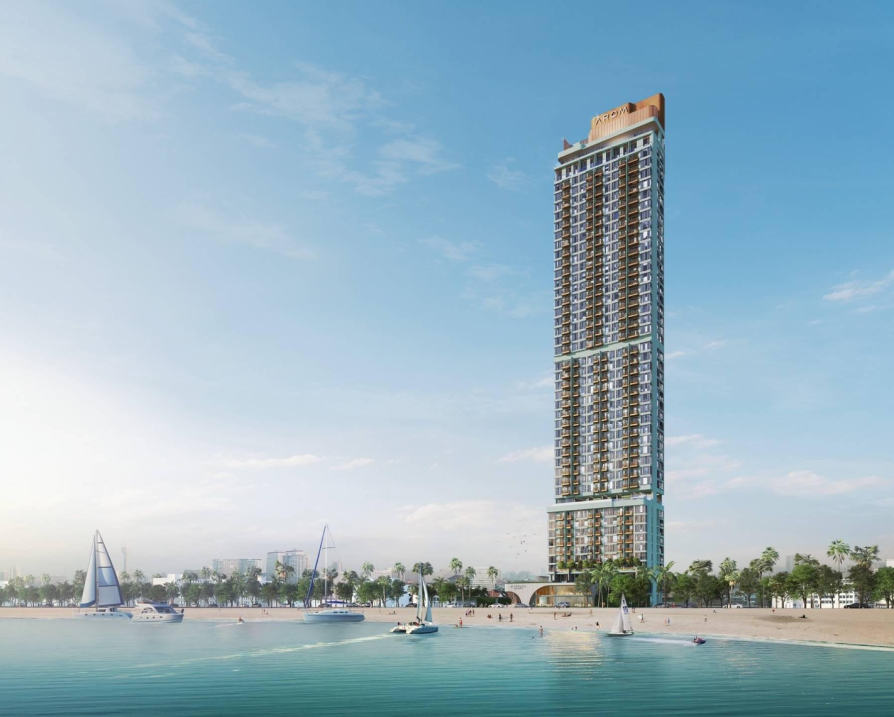 Arom Jomtien — photograph 1
