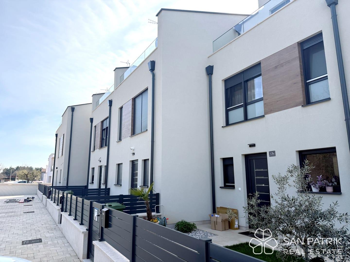 Modern House Poreč II — photograph 1